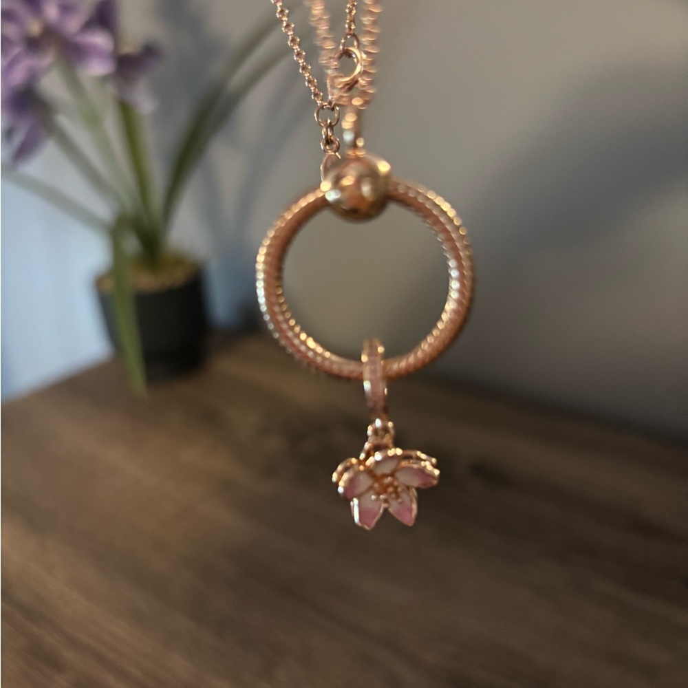 Pandora Small O pendant